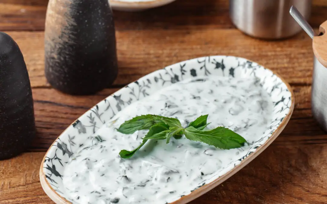 Salsa Yogurt per Borek: Ricetta, Varianti e Coltivazione